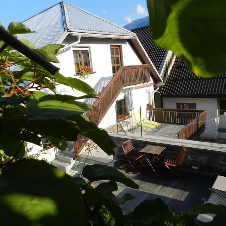 Apartment Dvor *