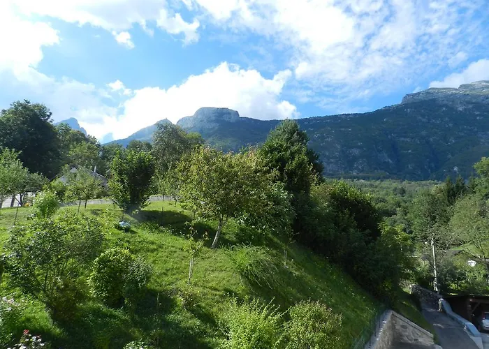 Апартаменты Dvor Бовец